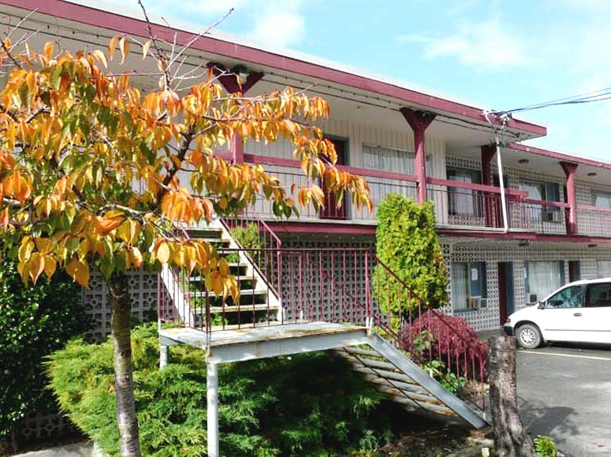 A-1 Alberni Inn Port Alberni Kültér fotó
