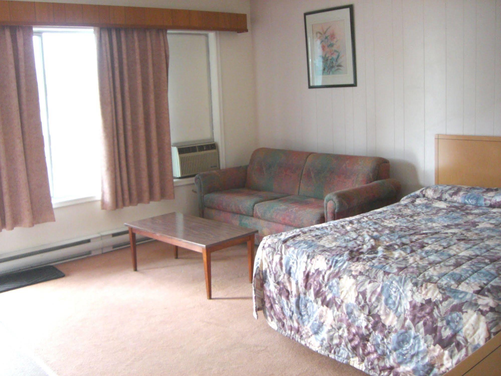 A-1 Alberni Inn Port Alberni Kültér fotó