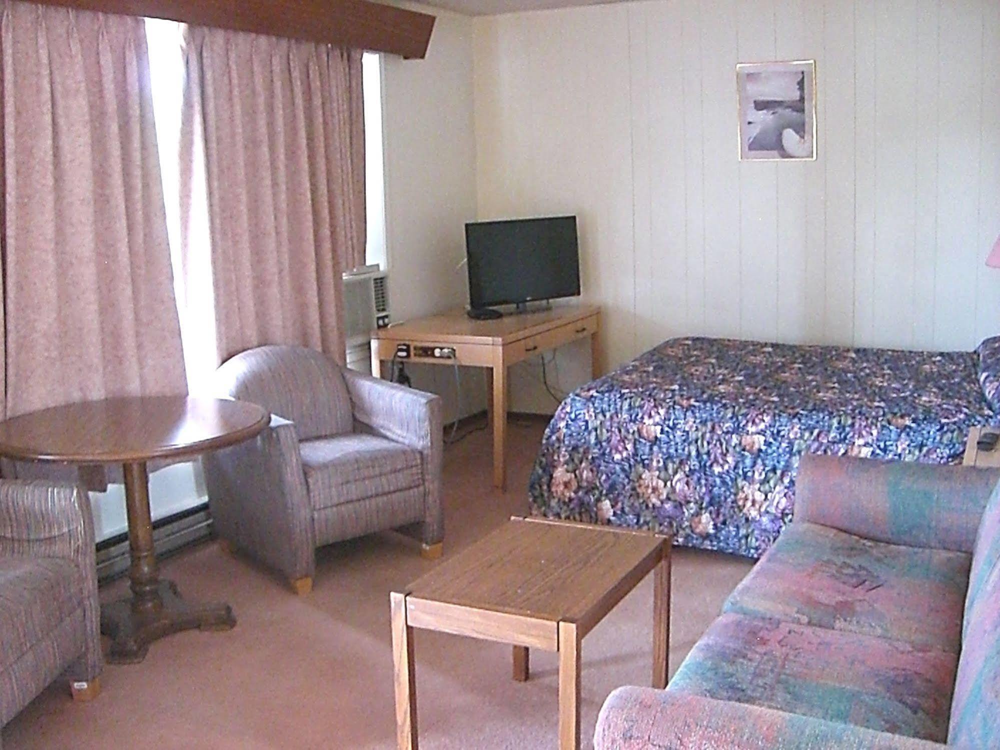 A-1 Alberni Inn Port Alberni Kültér fotó